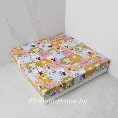 КОРОБКА   31 см х 31 см х 5 см, "Коты с рыбкой" c белым дном
