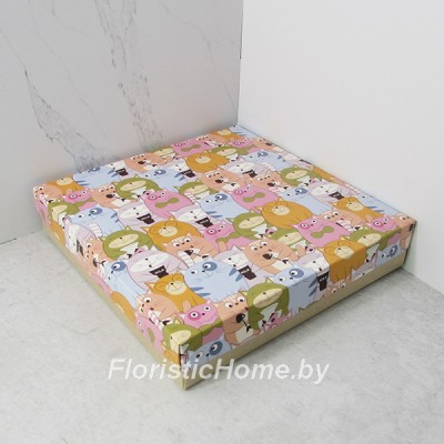 КОРОБКА   31 см х 31 см х 5 см, "Коты с рыбкой" c крафт дном