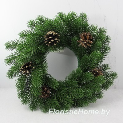 ВЕНОК из искусств. еловых лапок с нат. шишкой , d 35 см, 0 - в ассортименте